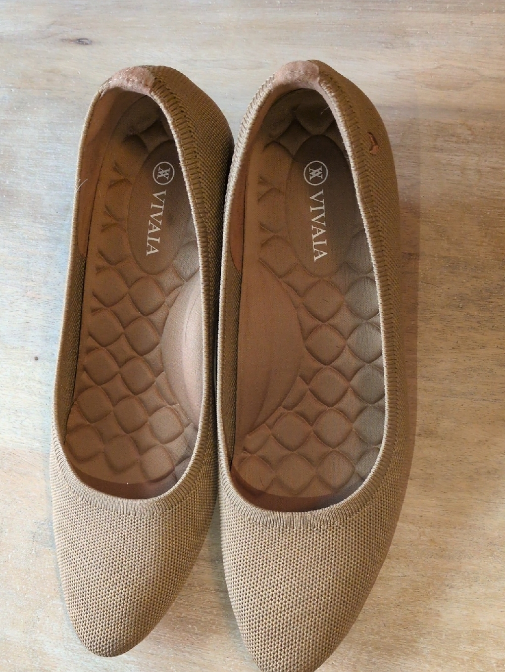 Vivaia Tan Knit Pointed-Toe Flats 41.5